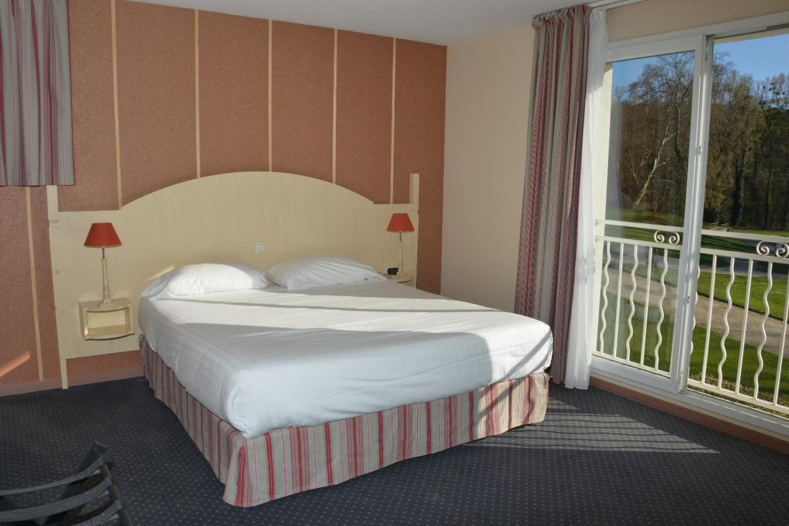 Best Western Golf D'Albon Eksteriør bilde