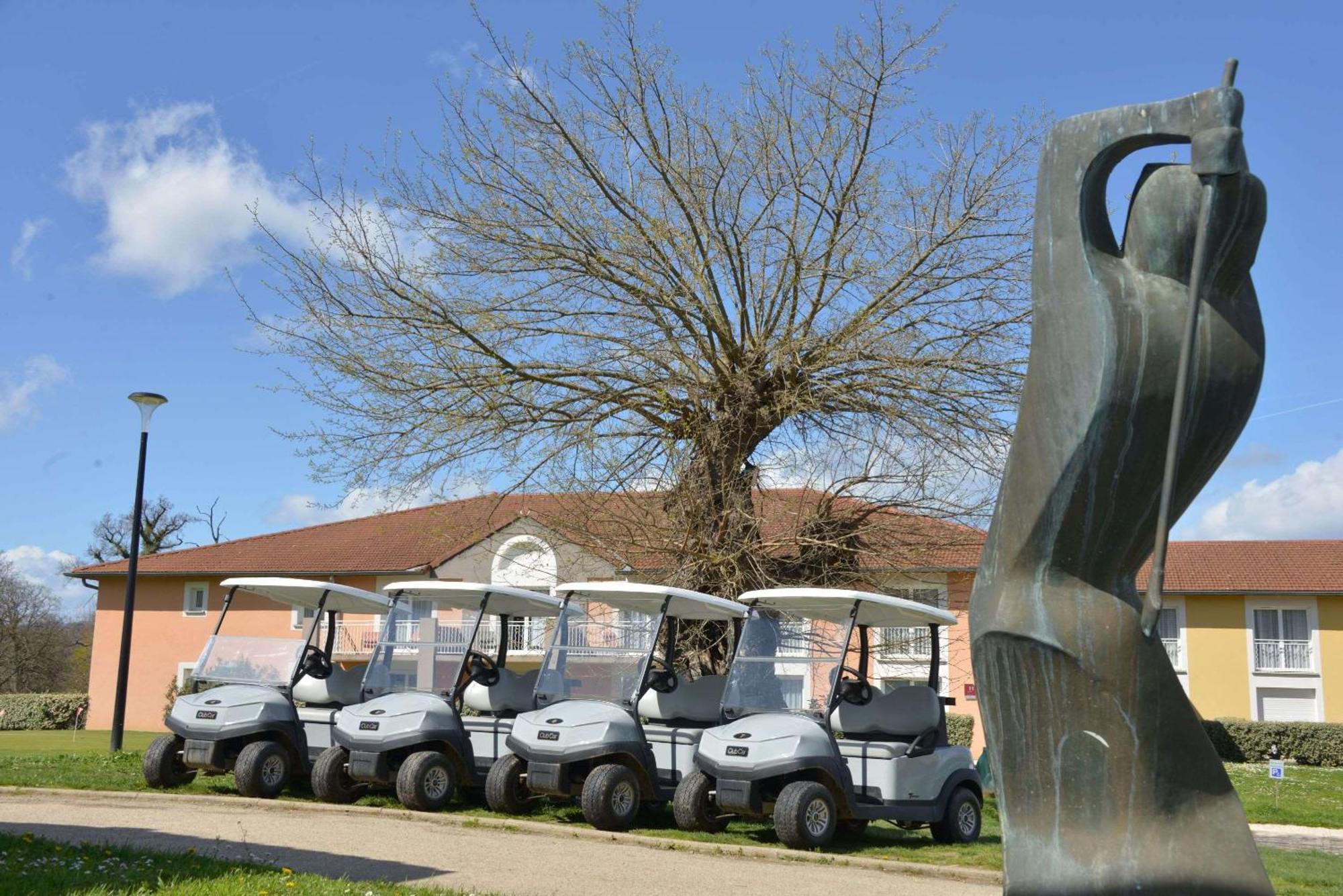 Best Western Golf D'Albon Eksteriør bilde